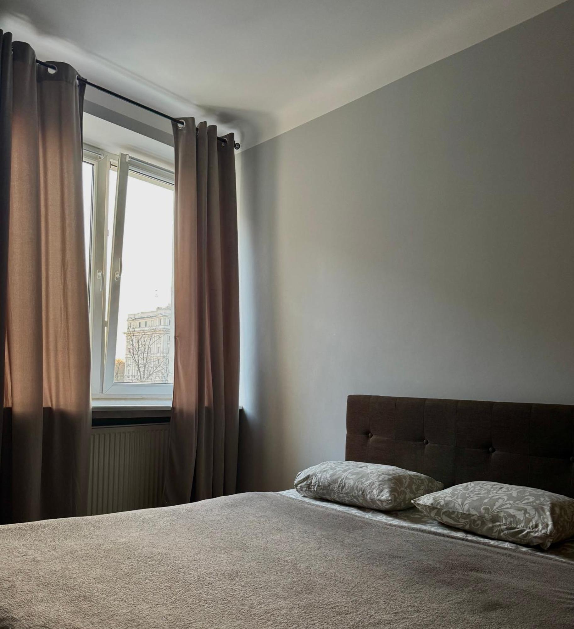 K22 Andersa 12 M Ratusz Arsenal Apartment Warsaw Exterior photo